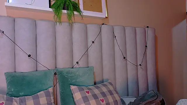 Miia Anderson online show from March 23, 12:33 pm