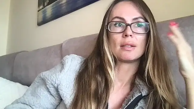 LeMilf online show from January 9, 9:46 am