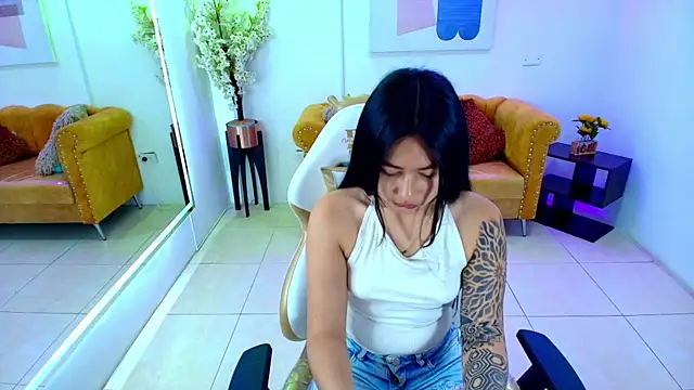 Carolina cherry online show from April 14, 1:11 pm