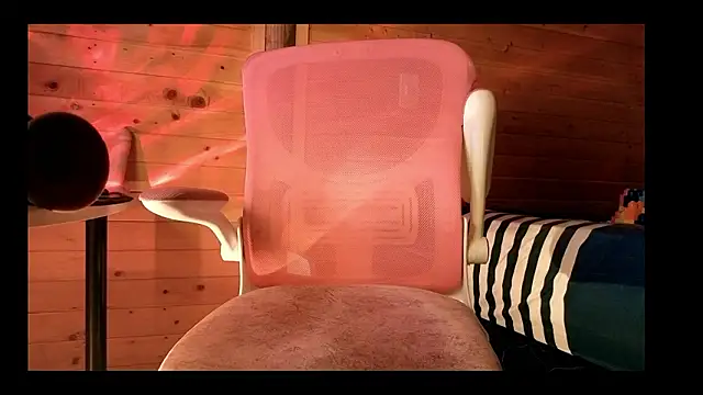 vickvalencia2 online show from March 30, 4:12 am