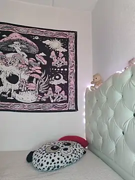 Lia whitexxx online show from May 31, 9:16 pm