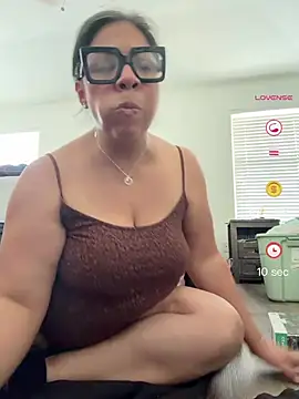 BettyWhispers online show from May 25, 6:51 pm