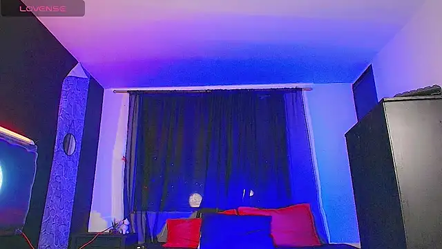 Sweet Onassis 19 online show from December 14, 1:33 am