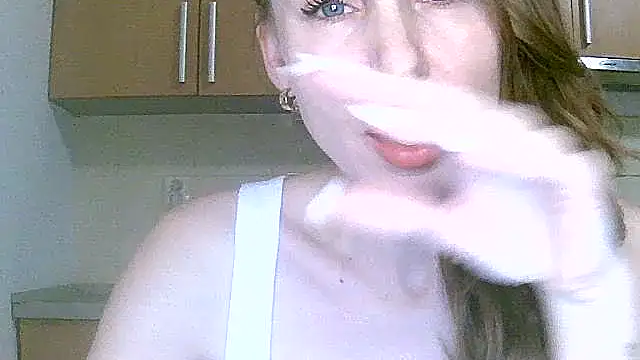 GlarysLoveress online show from December 19, 12:26 am