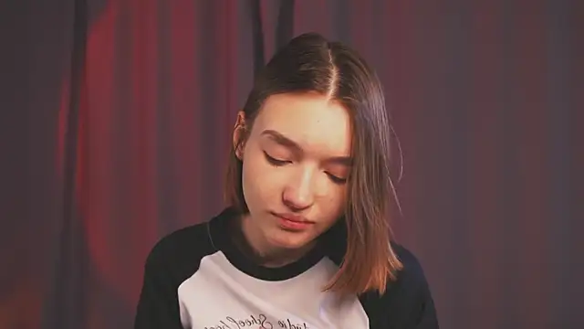 Leyla crsh online show from March 27, 8:26 am