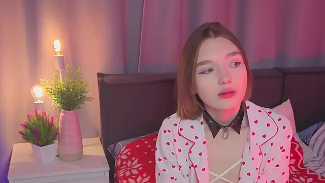 Leyla crsh online show from January 11, 5:45 am