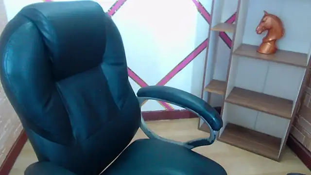 Heidy Colins online show from February 14, 4:53 pm