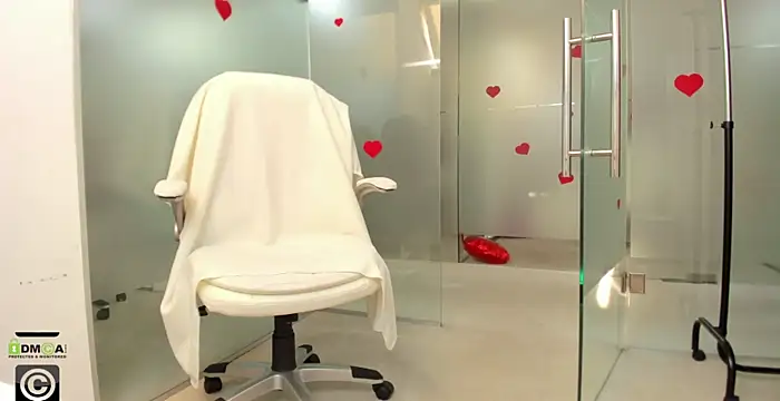 missdominna online show from March 7, 7:37 am