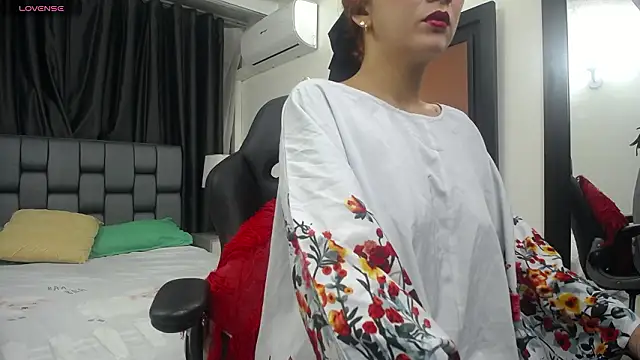 kyra jeet online show from March 6, 12:44 pm