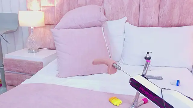 ScarlettFoox online show from February 5, 6:44 pm