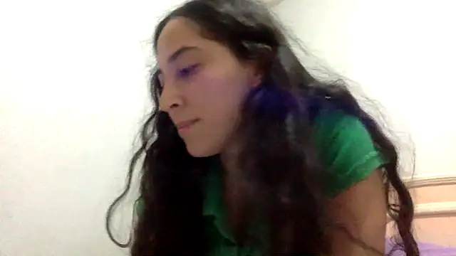 LatinDoll8 online show from June 12, 12:29 am