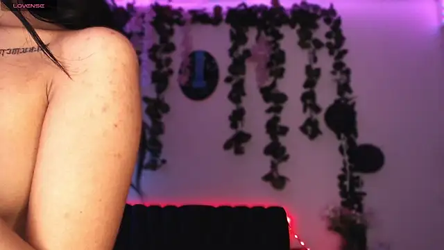 channel blondee online show from March 23, 6:41 am