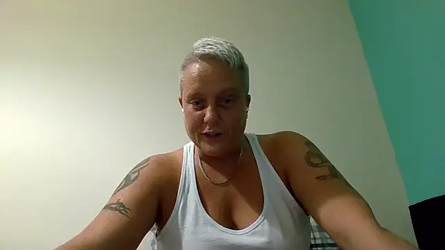 Bendoverbetty3 online show from January 13, 9:19 pm