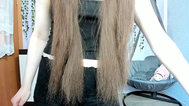 Yoonhee ki online show from April 7, 1:13 pm