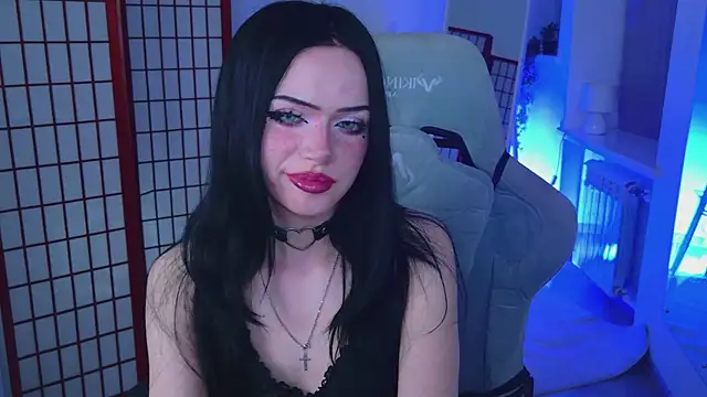 Dark Diva online show from April 11, 9:29 pm