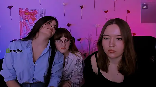 lizzie boom  online show from March 3, 8:04 pm