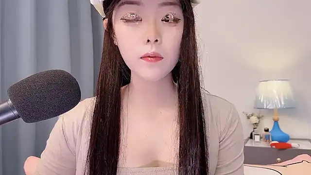 smalldaisy online show from April 17, 2:46 am