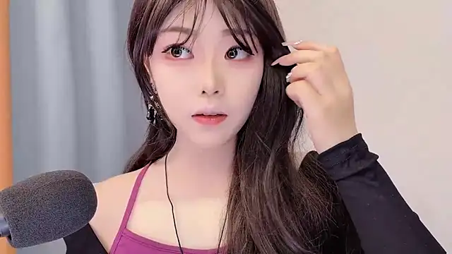 smalldaisy online show from February 11, 2:15 am