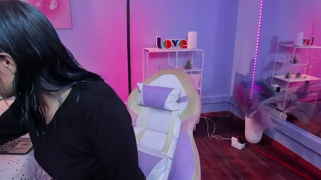 kyoto Aoki online show from February 9, 7:38 pm