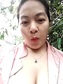 Lucky cutee online show from March 22, 9:48 am