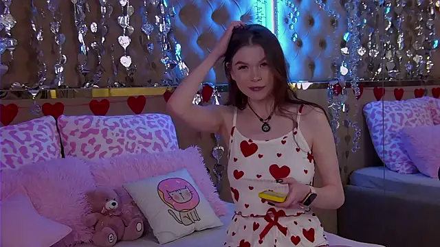 WandaHeat online show from February 11, 4:36 am