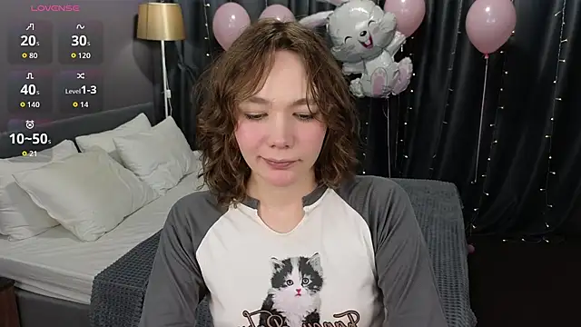 NovaEva  online show from April 10, 12:05 am