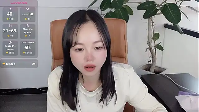 Yuer-77 online show from February 5, 12:30 pm