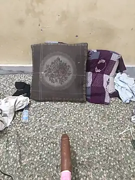 hotcharrryyyy online show from March 8, 7:51 pm