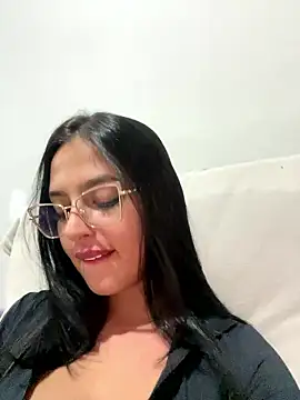 jujuarantes  2026 online show from January 17, 10:17 pm