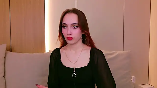 Gretta Lane online show from April 13, 5:42 am