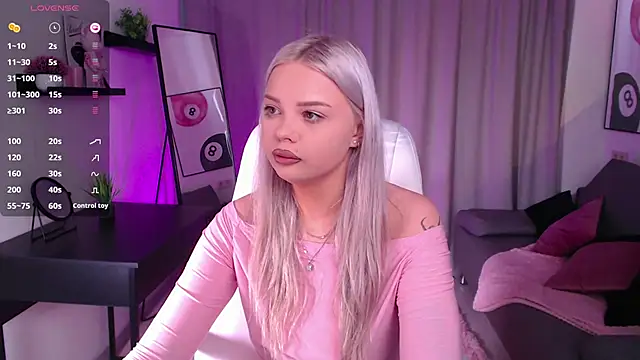 Leslie Caronn online show from March 16, 8:40 am