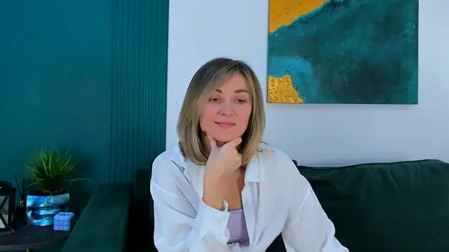 EmeraldGlow online show from December 21, 4:33 pm