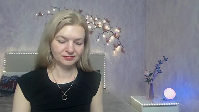 MelissaTyler online show from March 5, 12:45 pm