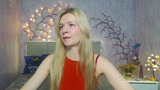 MelissaTyler online show from April 21, 11:50 am