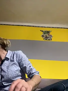 SexyMamiVee online show from March 24, 4:45 pm