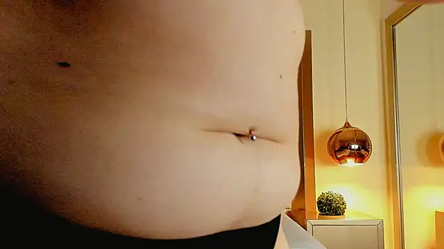 ElenaWatsonn online show from April 10, 8:15 pm