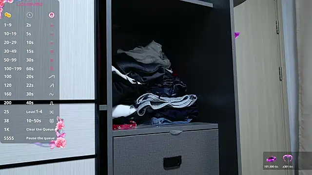 cuteqiqi online show from April 20, 1:25 pm