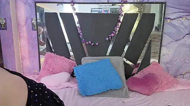 Alice NY online show from May 16, 4:48 am
