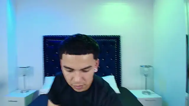 Jaden and sofia online show from April 1, 3:18 am