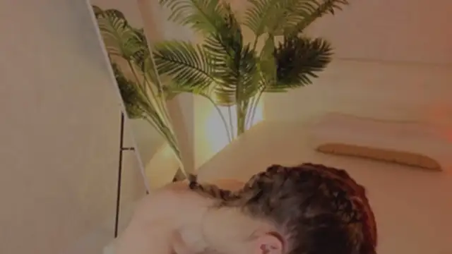 Ellya me online show from February 27, 9:31 am