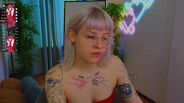 no 1dea online show from April 12, 7:33 am