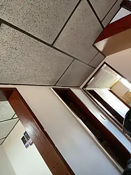 Scarlet auraa online show from March 19, 9:30 pm