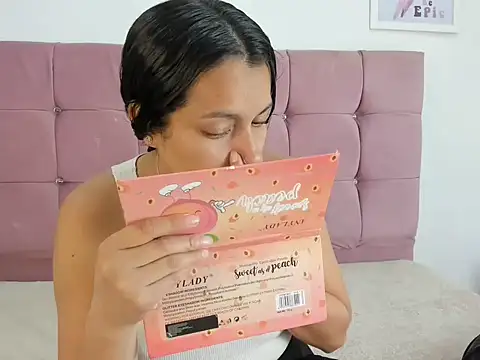 MiaKleinX online show from February 18, 8:52 pm