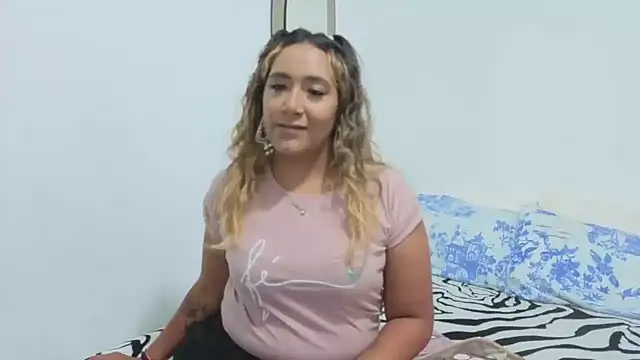 IsabelaAcosta online show from July 6, 8:11 pm