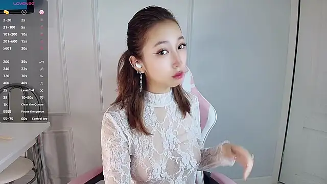 jasmilee online show from July 8, 2:52 pm