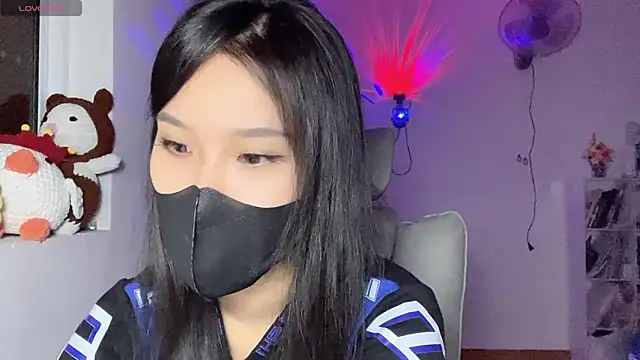Tieu-May online show from May 29, 8:01 am