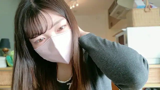   Yui  online show from February 24, 12:54 am