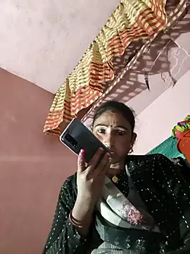 lodhi8080 online show from January 19, 2:46 pm