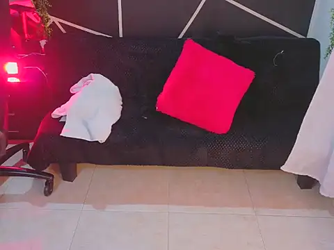 Susancutte online show from January 16, 9:33 pm