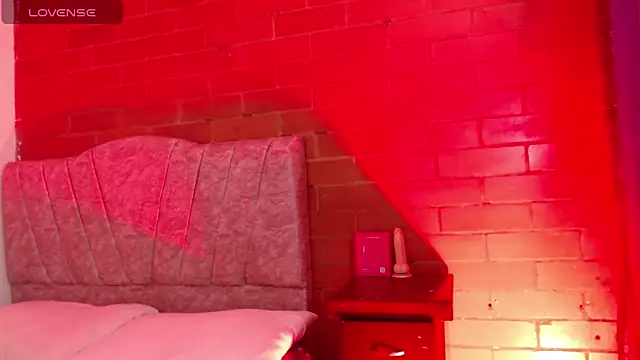 SweetLiamn online show from April 4, 11:36 pm